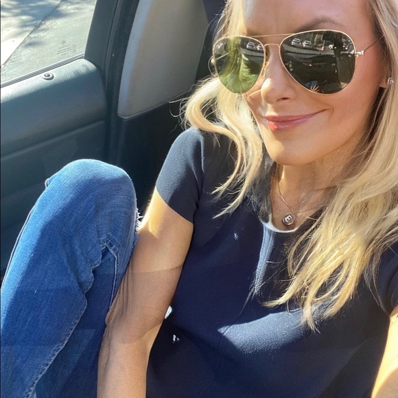 Meet your Posher, Erica - Picture 1 of 13